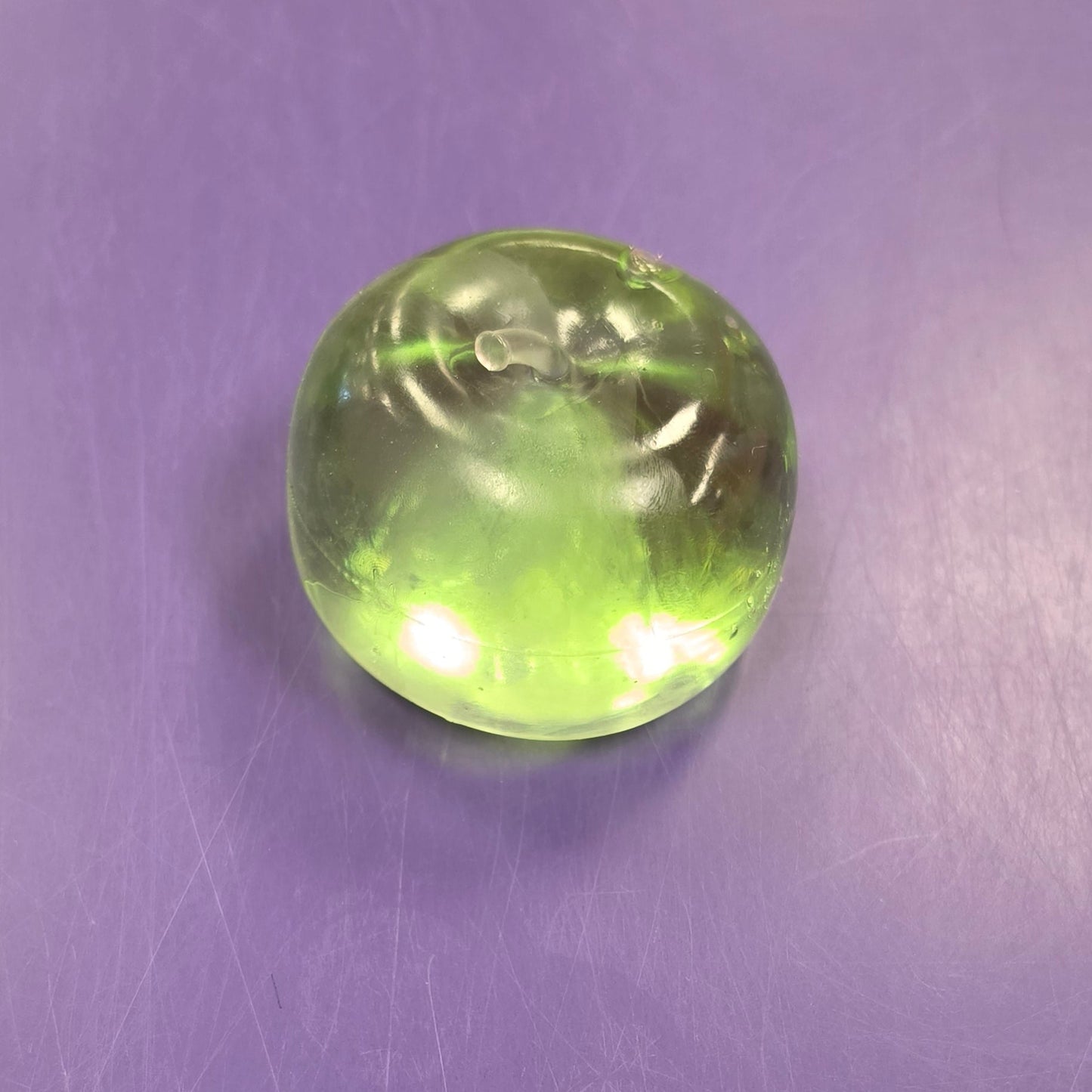 GREEN APPLE SQUISHY