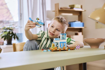 * Fly with Dodo Airlines